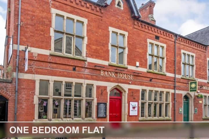 Bank House Apartments Stafford Town Centre Exteriör bild